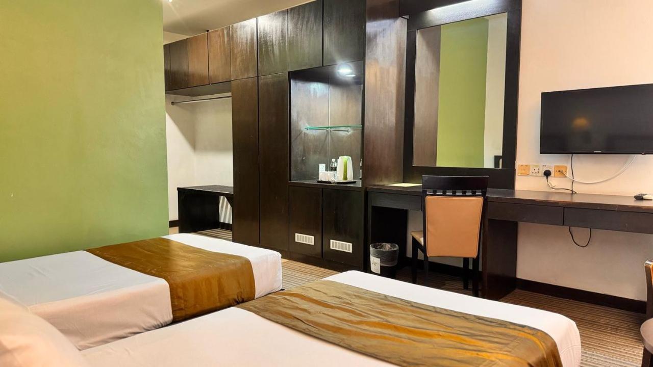 Hotel Seri Malaysia Kepala Batas Extérieur photo